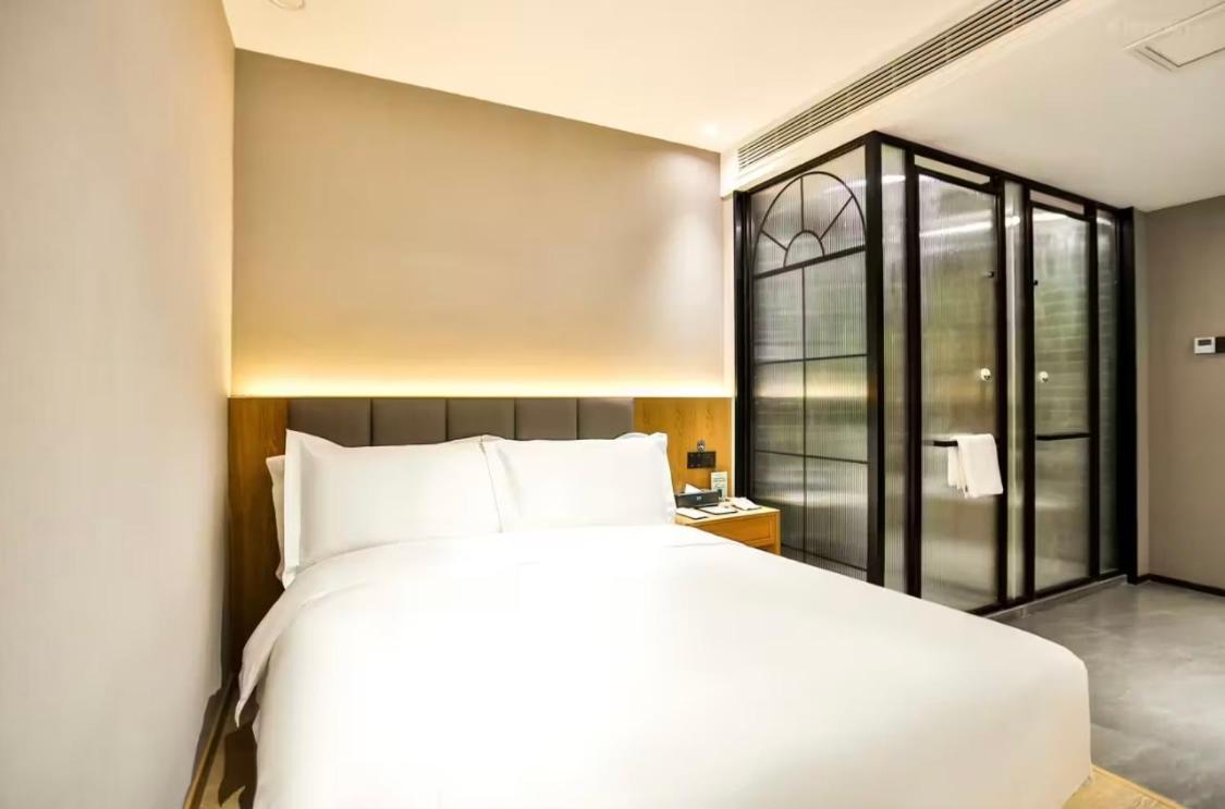True Go Hotel - Shanghai Jing'An Temple Nanjing West Road Exterior foto